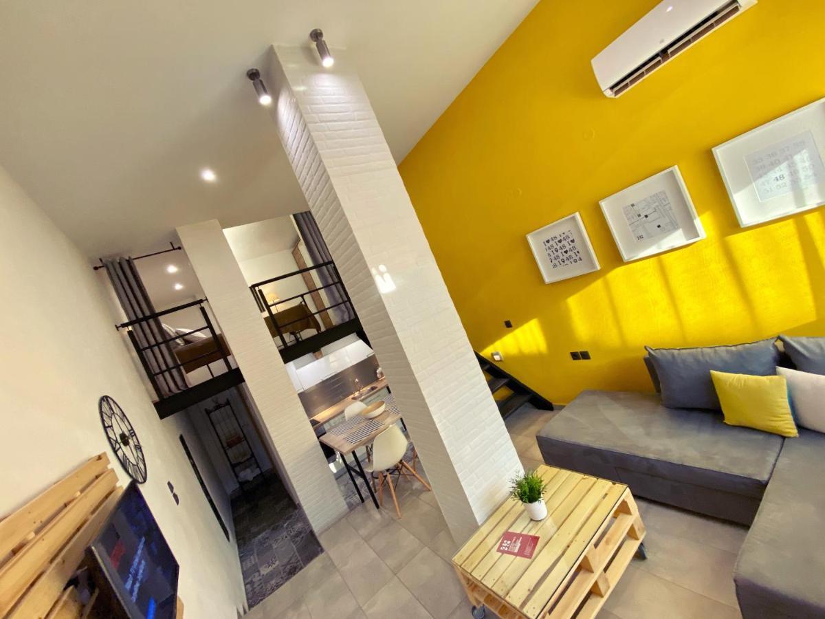 48 Downtown Lofts Apartment Néa Péramos Bagian luar foto