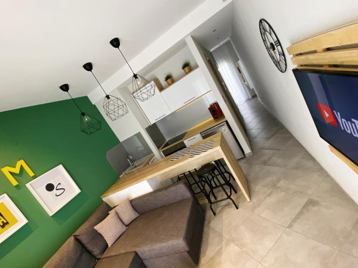 48 Downtown Lofts Apartment Néa Péramos Bagian luar foto