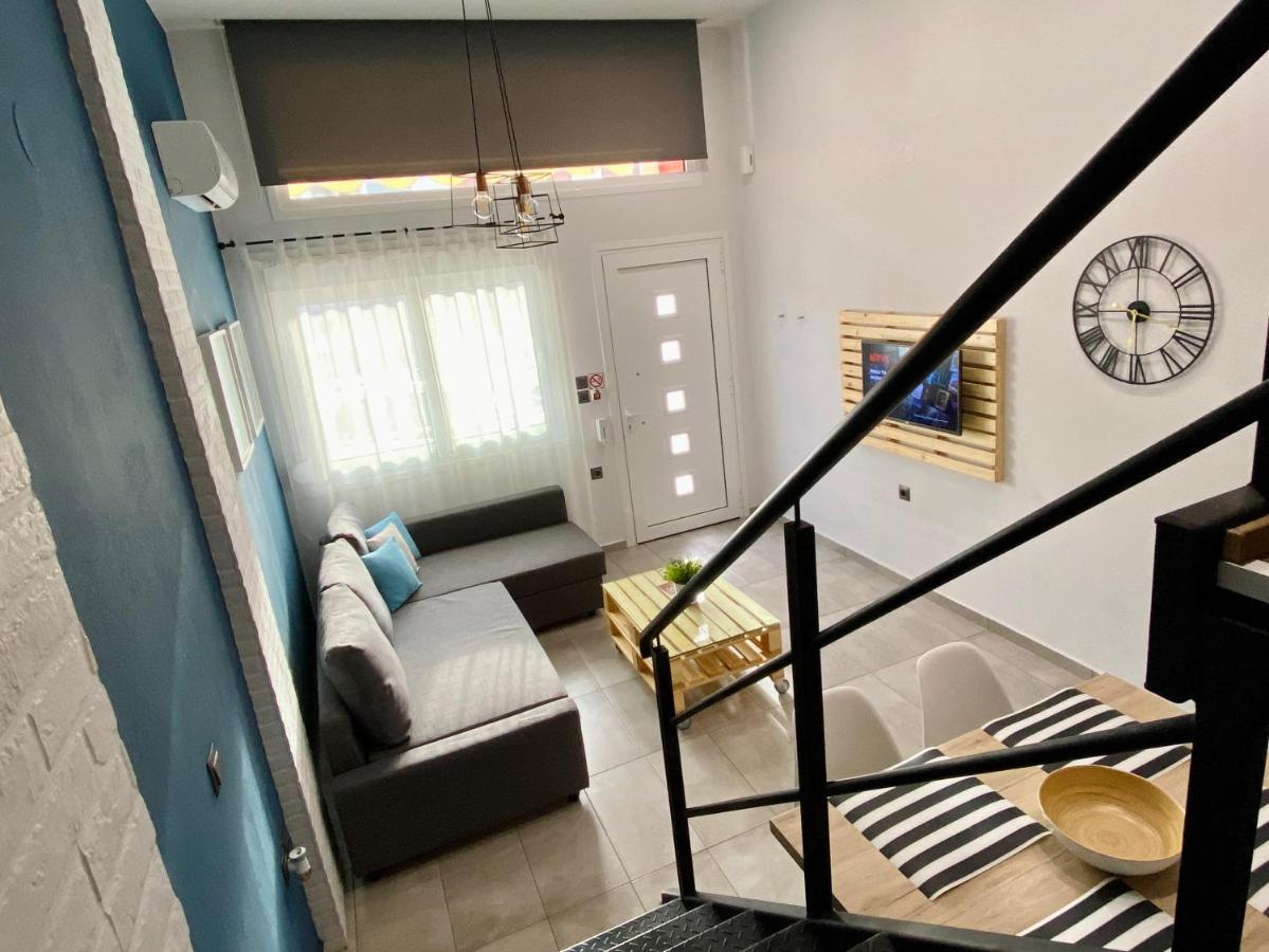 48 Downtown Lofts Apartment Néa Péramos Bagian luar foto