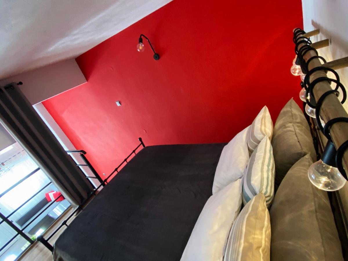 48 Downtown Lofts Apartment Néa Péramos Bagian luar foto