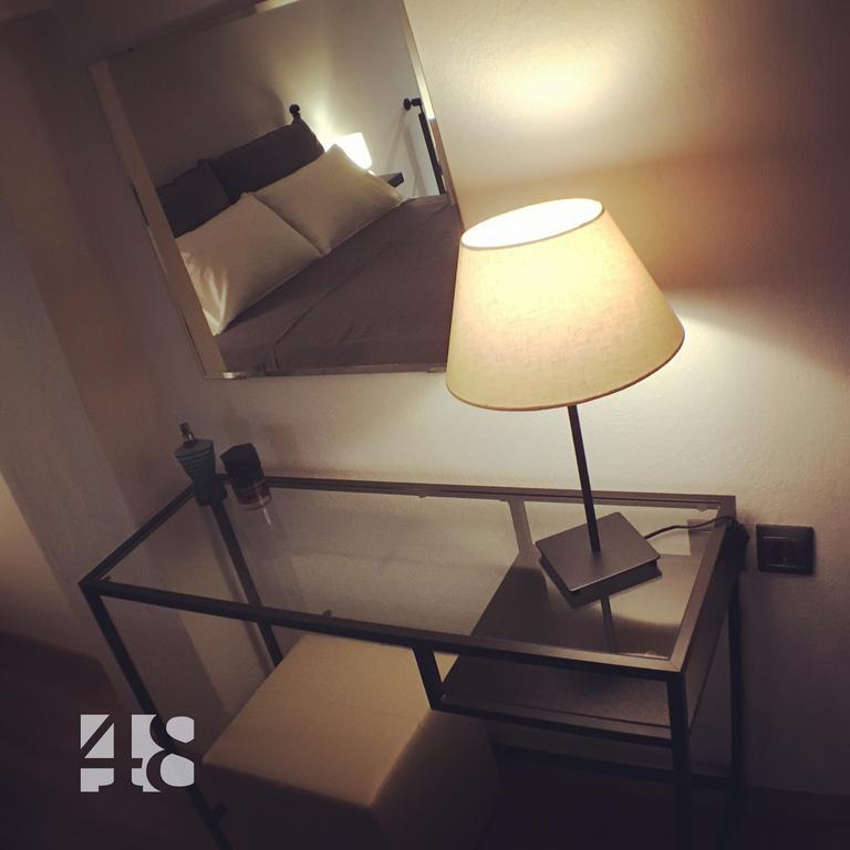 48 Downtown Lofts Apartment Néa Péramos Bagian luar foto