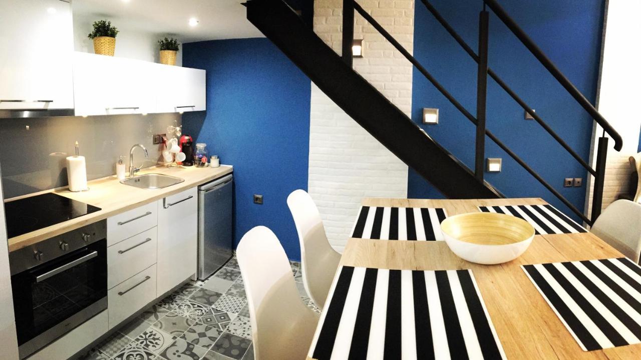 48 Downtown Lofts Apartment Néa Péramos Bagian luar foto