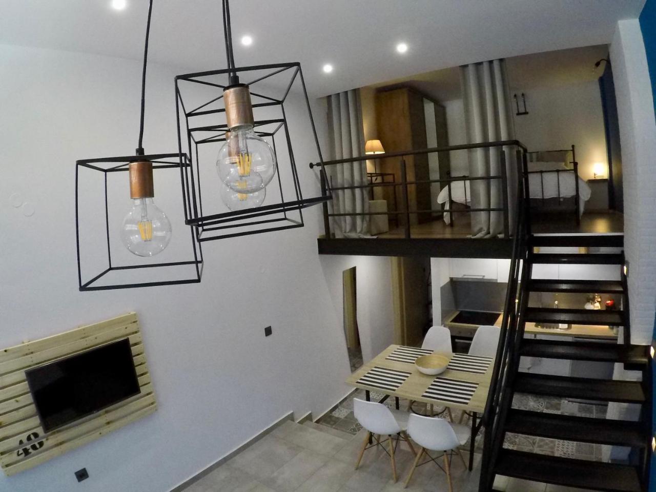 48 Downtown Lofts Apartment Néa Péramos Bagian luar foto