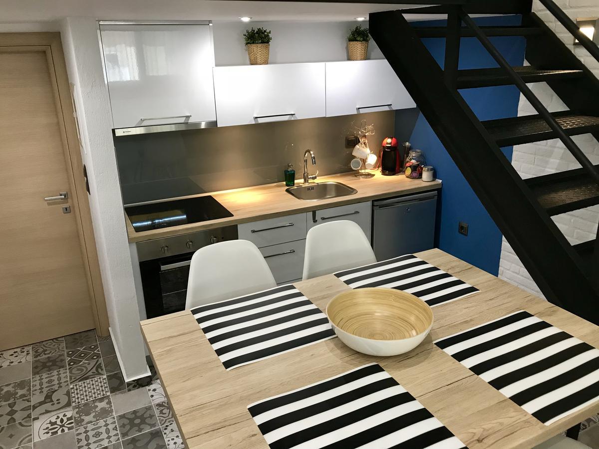 48 Downtown Lofts Apartment Néa Péramos Bagian luar foto
